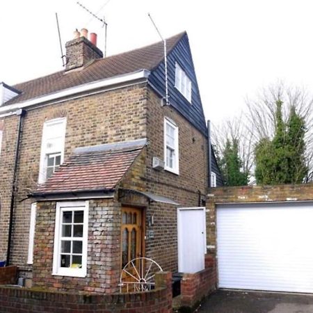 3Bedroom Beautiful Cottage Cheshunt Exterior photo